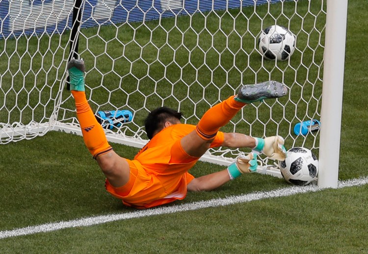 World Cup 2018 Highlights: Japan goalkeeper Eiji Kawashima with an outstanding job vs Colombia