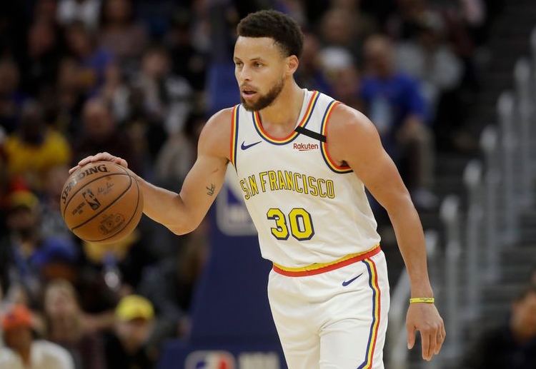 스테판 커리는 NBA 시즌 초에 손 부상을 당한 뒤 이번 2020년 경기에 많이 나서지 못했다.