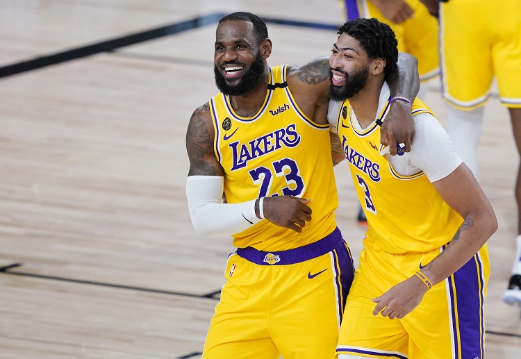 การเล่นในปีนี้ของทีม แอลเอ เลเกอร์ส ทำให้ข่าวบาสเกตบอลได้ลุ้นมากขึ้น
