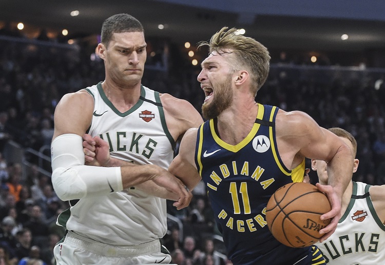 NBA 印第安纳步行者的多曼塔斯·萨博尼斯跑位