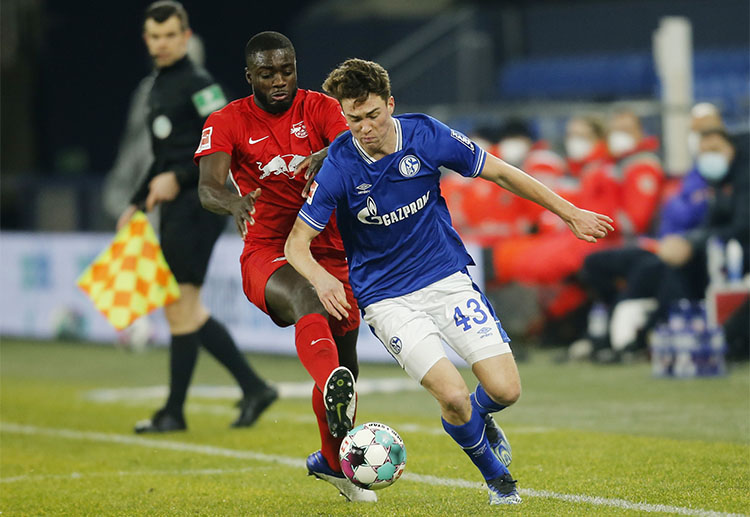 Schalke are sitting at the bottom in the Bundesliga table with only 9 points