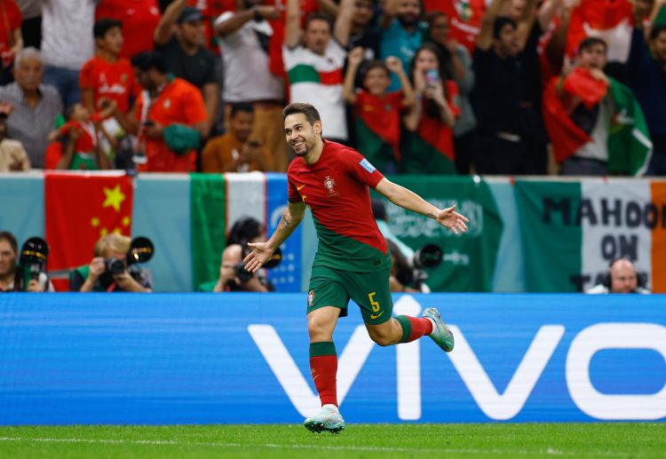 ပေါ်တူဂီ ကတော့ ဒီနှစ် ကမ္ဘာ့ဖလားမှာ တောင်ကိုရီးယား တစ်သင်းတည်းကို ရှုံးထားပြီး ကျန်ပွဲအားလုံး အနိုင်ရထားပါတယ်။