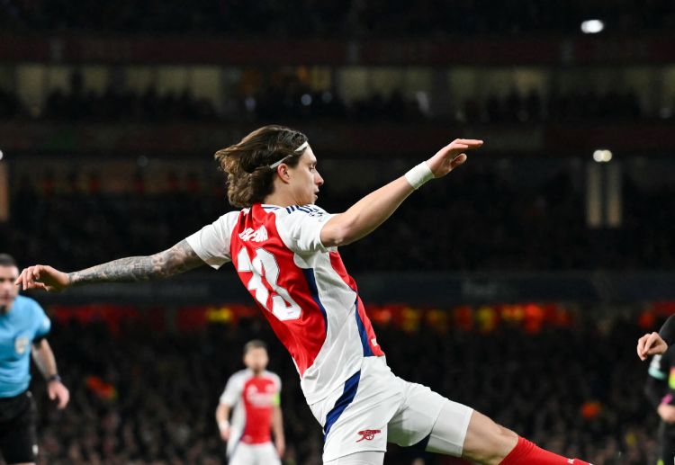 အသက်၂၂နှစ်အရွယ်အီတလီနောက်ခံလူကဒီရာသီမှာအာဆင်နယ်အတွက်ပရီးမီးယားလိဂ်အပါအဝင်ပြိုင်ပွဲစုံ၂၆ပွဲကစားပြီး၃ဂိုးသွင်းကာ၂ဂိုးဖန်တီးပေးထားပါတယ်။