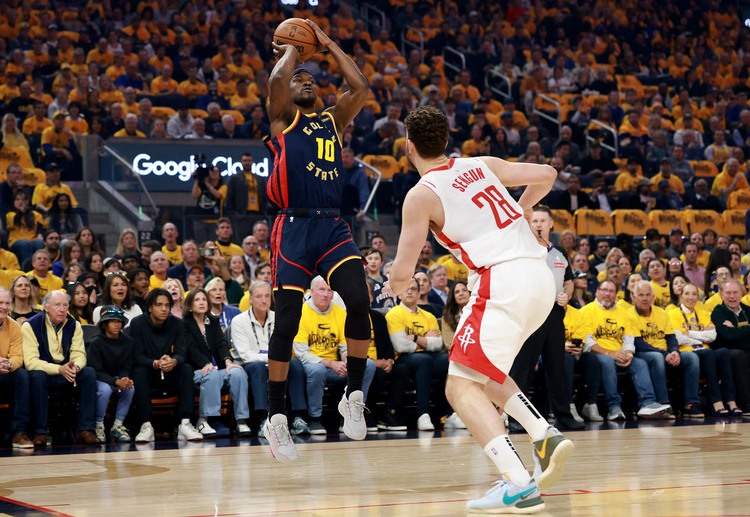 NBA 险胜火箭