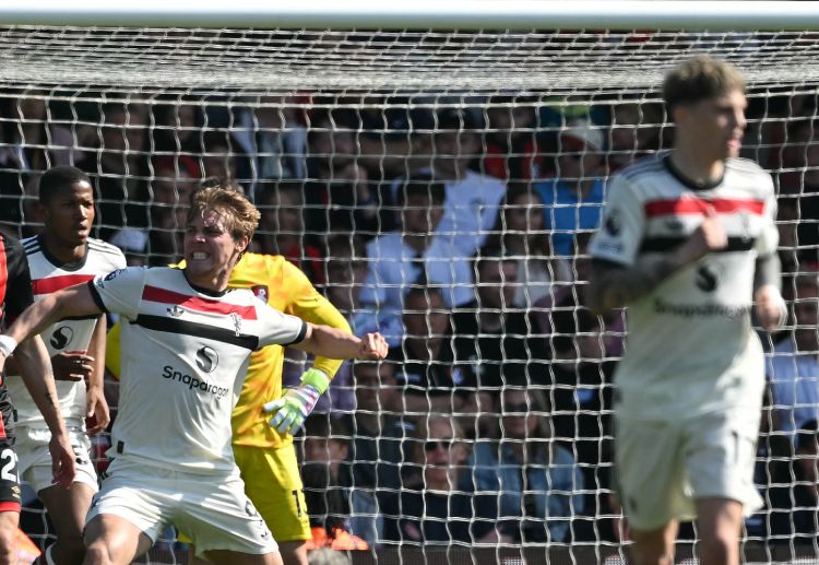 Premier League: Man United tới phút bù giờ mới có bàn gỡ