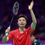 新加坡羽毛球公开赛 轻骑过关