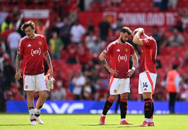 Premier League: Man United rơi xuống vị trí thứ 16