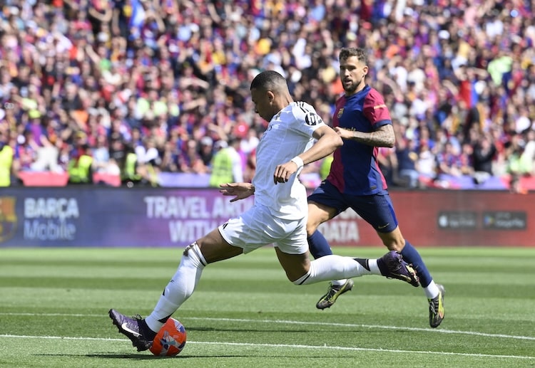 ဒီပွဲ အပြီးမှာ ဘာစီလိုနာက လာလီဂါ အမှတ်ပေးဇယား ထိပ်ကနေ ရီးရဲလ်မက်ဒရစ်ကို ၇ မှတ်ဖြတ် ဦးဆောင်လိုက်ပြီး လက်ကျန် ၃ ပွဲမှာ အနည်းဆုံး တစ်ပွဲနိုင်ရင်ကို ချန်ပီယံ ဖြစ်ပါပြီ။