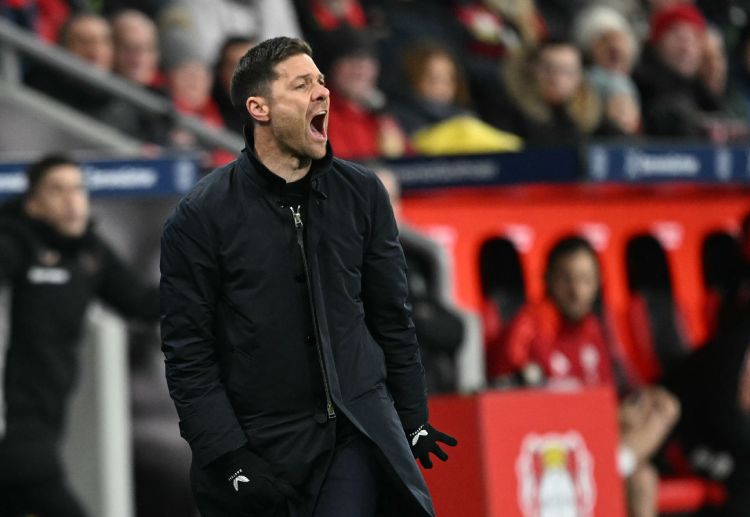 အစောပိုင်းမှာ အလွန်ဆို အနေနဲ့ လာလီဂါ ထိပ်သီး ကလပ်နဲ့ အလောတကြီး ပူးပေါင်းဖို့ ဆန္ဒမရှိခဲ့ပေမယ့်လည်း ပြီးခဲ့တဲ့ တစ်ပတ်က ဆွေးနွေးမှုတွေ ပြုလုပ်ခဲ့ပြီးနောက်မှာ ခပ်မြန်မြန်ပဲ ကိုင်တွယ်ဖို့ သဘောတူညီမှု ရရှိခဲ့တာ ဖြစ်နိုင်ပါတယ်။