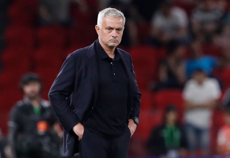 Jose Mourinho bawa Chelsea memenangkan gelar Premier League