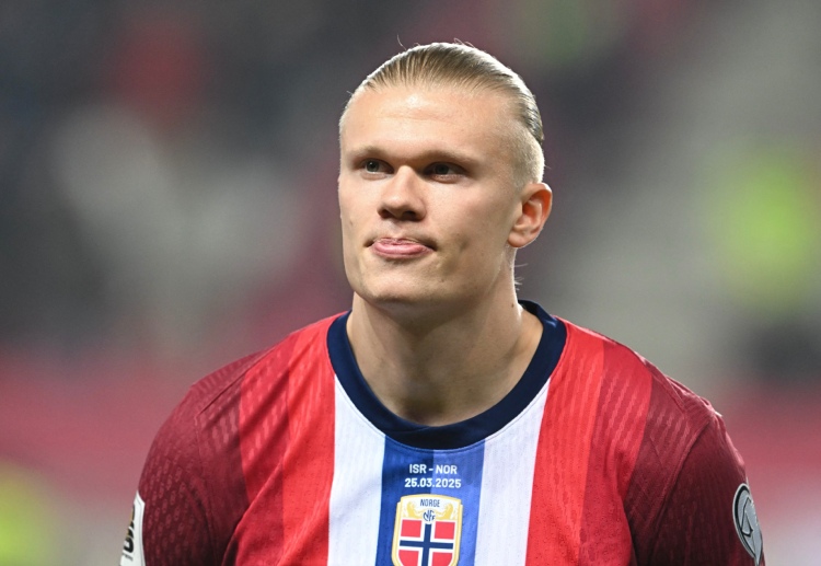 世界杯预选赛 上半场尾声，厄德高助攻哈兰德再下一城，锁定三球领先优势。