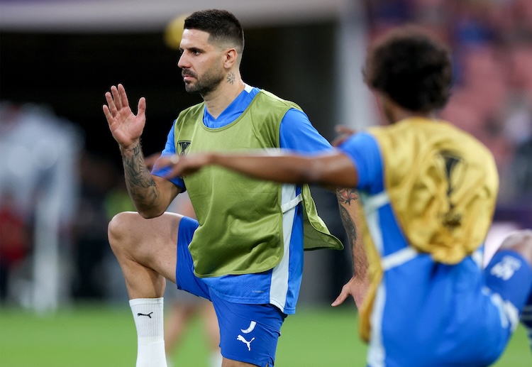 မန်ချက်စတာယူနိုက်တက် ကတော့ အဲလ်ဟီလာ တိုက်စစ်မှူး အလက်ဇန္တား မီထရိုဗစ်ကို ပရီးမီးယားလိဂ်ဆီ ပြန်လည် ခေါ်ယူဖို့ ကြိုးစားနေတယ်လို့ talkSPORT က ဖော်ပြခဲ့ပါတယ်။