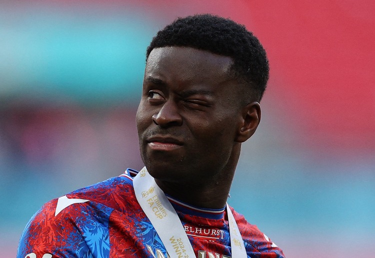 အာနေး ဆလော့တ်ရဲ့ အသင်း ကတော့ လာမယ့် ရာသီ မှာလည်း ပရီးမီးယားလိဂ် ချန်ပီယံဘွဲ့ကို ဆက်လက် ထိန်းသိမ်းလိုနေပြီး အသင်းရဲ့ လူစာရင်း ကိုလည်း အားကောင်းလာစေဖို့ ရည်ရွယ်ထားတာ ဖြစ်ပါတယ်။