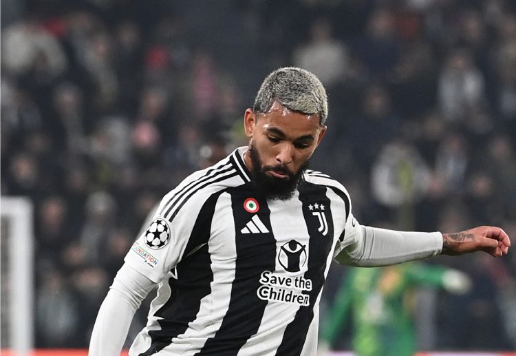 ပရီးမီးယားလိဂ် ကလပ်ဟာ ဘရာဇီးလ် ကွင်းလယ်လူကို ကနဦး အငှားနဲ့ ခေါ်ယူပြီး အပြီးသတ် စာချုပ်ချုပ်ဆိုဖို့ စဉ်းစားထားကြောင်း သိရပါတယ်။