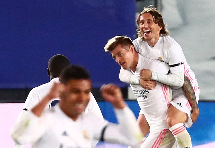 Defensa Central ရဲ့ ဖော်ပြချက်အရ လာလီဂါ ကလပ်ဟာ ပီအက်စ်ဂျီက ဗစ်တင်ညာကို အိမ်မက် ပစ်မှတ် အဖြစ် သတ်မှတ်ထားကြောင်း သိရပါတယ်။