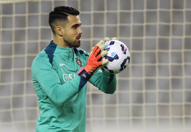 အီဒါဆင် ကတော့ ပရီးမီးယားလိဂ် ကလပ် မန်ချက်စတာစီးတီးမှာ ဆက်နေလိုကြောင်း ရှင်းရှင်းလင်းလင်း ပြောကြားထားပါတယ်။