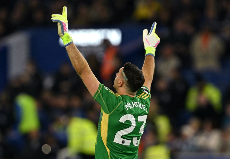 ဗြိတိန် မီဒီယာတွေရဲ့ ဖော်ပြချက်အရ ပရီးမီးယားလိဂ် ကလပ်ဟာ မာတီနက်ဇ်ကို ခေါ်ယူဖို့ အတွက် အက်စတွန်ဗီလာနဲ့ ဆွေးနွေးနေပေမယ့် သဘောတူညီမှုတော့ မရသေးကြောင်း သိရပါတယ်။