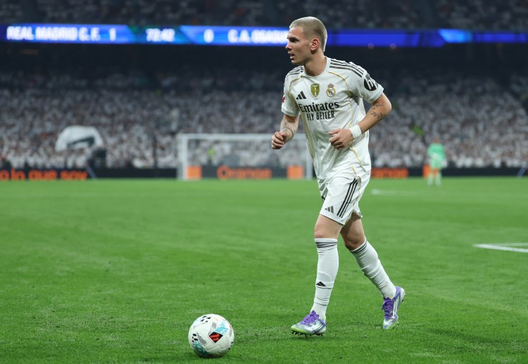 西甲联赛  18岁零5天的马斯坦托诺成为皇马历史上第三年轻的外籍西甲首秀球员。