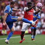 ပရီးမီးယားလိဂ်ဆီ တကျော့ပြန် တန်းတက်လာခဲ့တဲ့ လိဒ်စ်က အဖွင့်ပွဲမှာ အဲဗာတန်ကို အနိုင်ရခဲ့ပေမယ့် ပွဲစဉ် ၂ မှာတော့ အာဆင်နယ်ကို ၅-၀ နဲ့ ရှုံးခဲ့ပါတယ်။