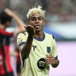 အိုဝင်က ပရီးမီးယားလိဂ် သမိုင်းမှာ ဆယ်ကျော်သက် ဂိုးသွင်း အများဆုံး ကစားသမား အဖြစ် မှတ်တမ်းဝင်ခဲ့ပြီး သူ့ရဲ့ အသက် ၂၀ မတိုင်ခင်မှာပဲ ၇၉ ပွဲ ကစားကာ ဂိုး ၄၀ သွင်းယူနိုင်ခဲ့ပါတယ်။