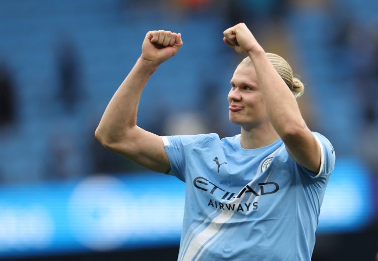 အာလင်း ဟာလန်း ကတော့ ပရီးမီးယားလိဂ် ကလပ်နဲ့ ကာလရှည်ကြာ စာချုပ်ချုပ်ဆိုထားသူ ဖြစ်ပါတယ်။