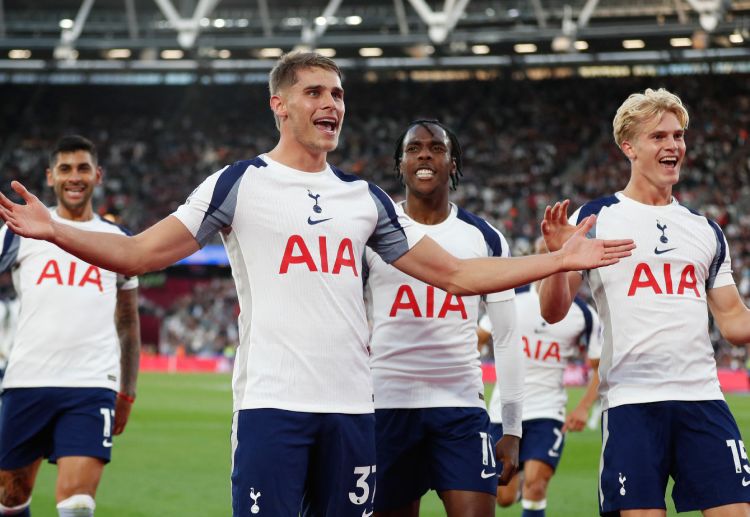 英超联赛 热刺以3比0客胜大胜西汉姆联，拿下赛季第三场胜利。