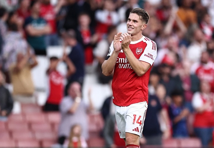 နောက်ဆုံး ကျင်းပခဲ့တဲ့ ချန်ပီယံလိဂ် ပြိုင်ပွဲ ၂ ကြိမ်ရဲ့ အုပ်စု အဆင့်/ လိဂ်အဆင့်မှာ အာဆင်နယ်ထက် ရမှတ် ပိုရထားတဲ့ အသင်းက ရီးရဲလ်မက်ဒရစ် တစ်သင်းသာ ရှိထားပါတယ်။