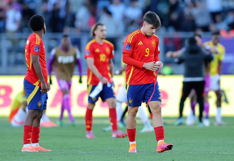 西甲联赛 西班牙U20新星阿德里安·利索伤愈归队，本赛季5场比赛攻入3球，极有可能重返首发阵容。