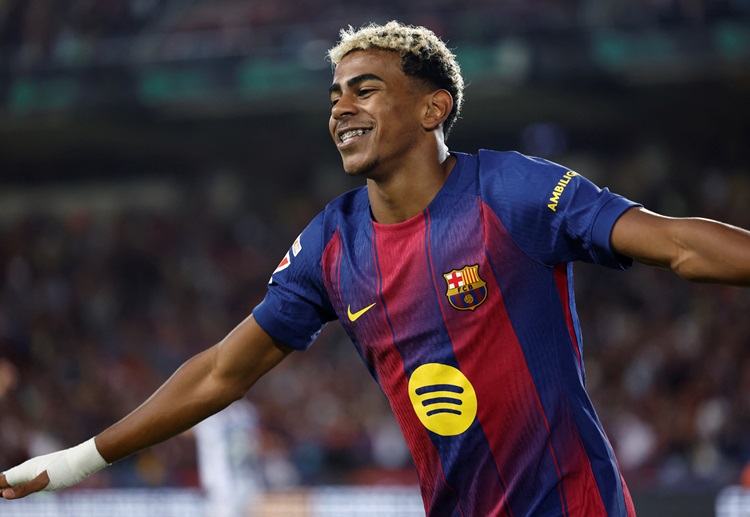 ပီအက်စ်ဂျီ ကတော့ လာလီဂါ ကလပ် ဘာစီလိုနာ တောင်ပံ ကစားသမား လာမင်း ယာမယ်ကို ကမ္ဘာ့စံချိန်တင် ပြောင်းရွှေ့ကြေးနဲ့ ခေါ်ယူဖို့ စီစဉ်နေကြောင်း သိရပါတယ်။