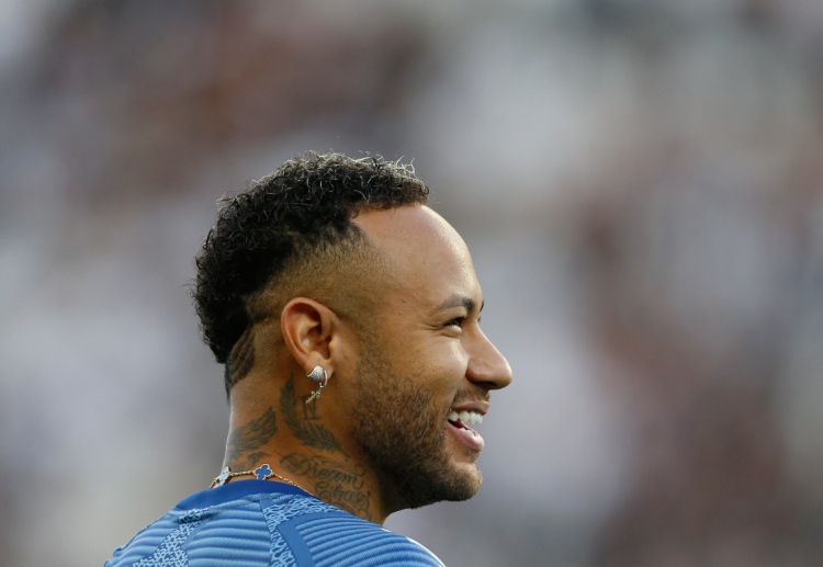 တစ်ဖက်မှာလည်း ဘရာဇီးလ် လက်ရွေးစင် အသင်း ကတော့ ကမ္ဘာ့ဖလား ခြေစစ်ပွဲကို အောင်မြင်ထားပြီး ဖြစ်ပါတယ်။