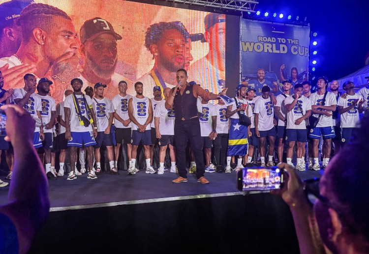 လာမယ့် ၂၀၂၆ ကမ္ဘာ့ဖလားမှာ ပထမဦးဆုံး အကြိမ် ခြေစစ်ပွဲ အောင်မြင်ခဲ့တဲ့ အသင်း ၄ သင်း ရှိပြီးတော့ ကိပ်ဗာဒီ၊ ဂျော်ဒန်၊ ဥဇဘတ်ကစ္စတန်နဲ့ ကူရာကာအို တို့ပဲ ဖြစ်ပါတယ်။