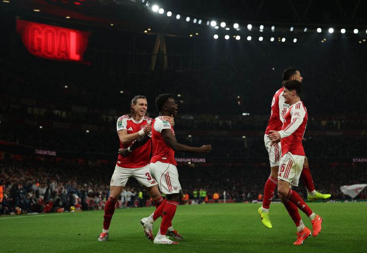 Arsenal giành quyền tiến vào bán kết Cúp Liên đoàn Anh