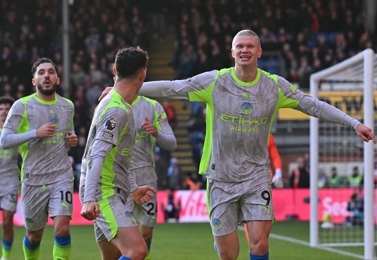 ဒါ့အပြင် စီးတီးက လိုအပ်တဲ့ နိုင်ပွဲ ရယူနိုင်ခဲ့တာကြောင့် ပရီးမီးယားလိဂ် ဇယား ထိပ်က အာဆင်နယ်ကို ၂ မှတ် အကွာနဲ့ ဆက်လက် ဖိအားပေးနေဆဲ ဖြစ်ပါတယ်။