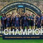 洲际杯 巴黎圣日尔曼通过点球大战战胜巴甲劲旅弗拉门戈，正式加冕“六冠王”，全队赛后尽情庆祝这一历史性时刻。