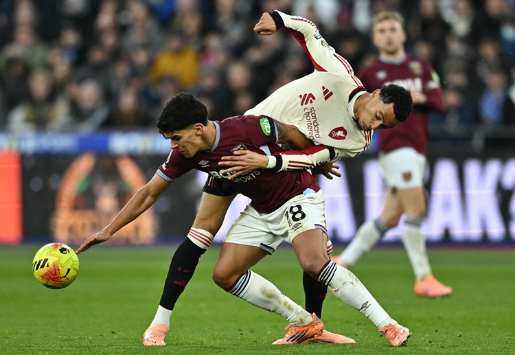 ပရီးမီးယားလိဂ် နောက်ဆုံး တွေ့ဆုံမှု ၅ ကြိမ် မှာတော့ ဝက်စ်ဟမ်းက ၃ ကြိမ်နိုင်ပြီး ယူနိုက်တက်က ၂ ကြိမ် နိုင်ခဲ့ပါတယ်။