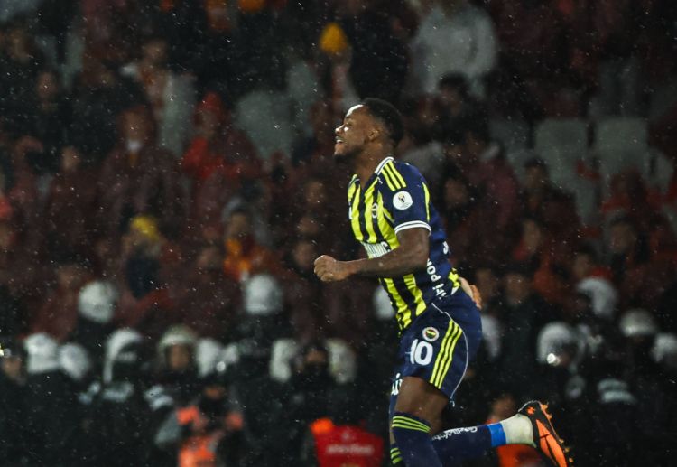 Jhon Duran missed Fenerbahce’s last Europa League match after serving a one-match ban
