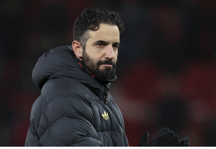 ယူနိုက်တက်ကို အမော်ရင် စတင်ကိုင်တွယ် ကတည်းက ပရီးမီးယားလိဂ်မှာ အသင်းထက် ရမှတ် နည်းတာ ဆိုလို ၃ သင်းသာ ရှိပါတယ်။