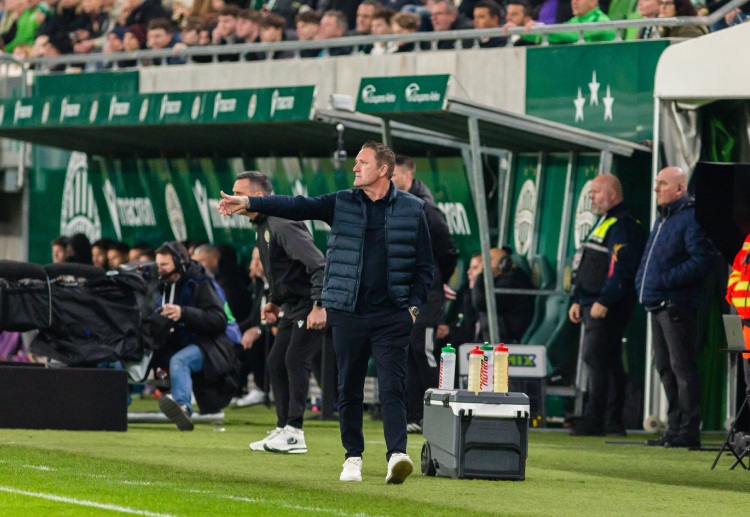 ဒါပေမယ့်လည်း သူက လက်ရှိမှာ ပရီးမီးယားလိဂ် ထိပ်သီး ကလပ် တသင်းသင်းကို ကိုင်တွယ်ချင်နေကြောင်း သိရပါတယ်။