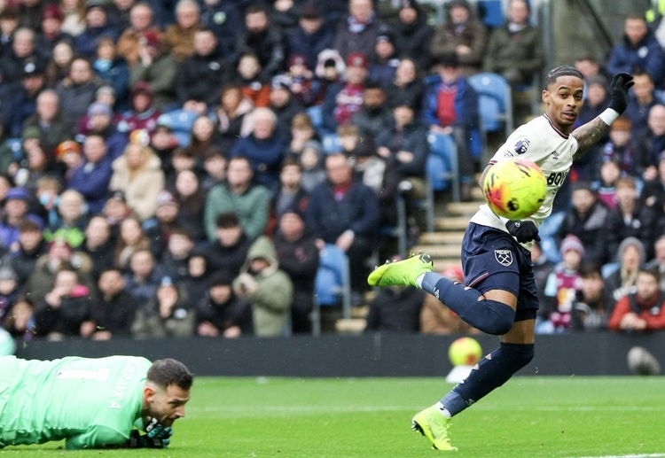 Crysencio Summerville aims to step up for West Ham in an upcoming Premier League clash against Manchester United