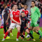 ဒါ့အပြင် ဒီနိုင်ပွဲတွေက အာဆင်နယ်ကို ဒုတိယနေရာက မန်စီးတီးထက် ၇ မှတ် အသာနဲ့ ပရီးမီးယားလိဂ် အမှတ်ပေးဇယားထိပ်မှာ ရပ်တည်နိုင်အောင် အထောက်အကူ ပြုနေဆဲ ဖြစ်ပါတယ်။