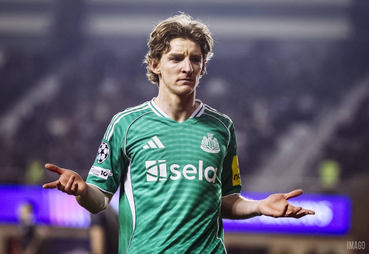 ပရီးမီးယားလိဂ် အလယ်အလတ် ကလပ် နယူးကာဆယ်ဟာ နည်းပြ အက်ဒီ ဟောင်းဝ် လက်အောက်မှာ တိုးတက်မှု မရှိပဲ ရပ်တန့်နေတဲ့ အခြေအနေနဲ့ ရင်ဆိုင်နေရပါတယ်။