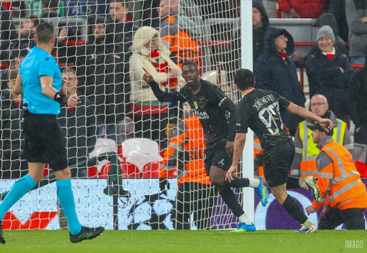 သူဟာ ပရီးမီးယားလိဂ်ဆီ ပြောင်းရွှေ့ဖို့ စဉ်းစားနေသလို ဆော်ဒီပရိုလိဂ် ကလပ်တွေကလည်း ကမ်းလှမ်းထားပါတယ်။